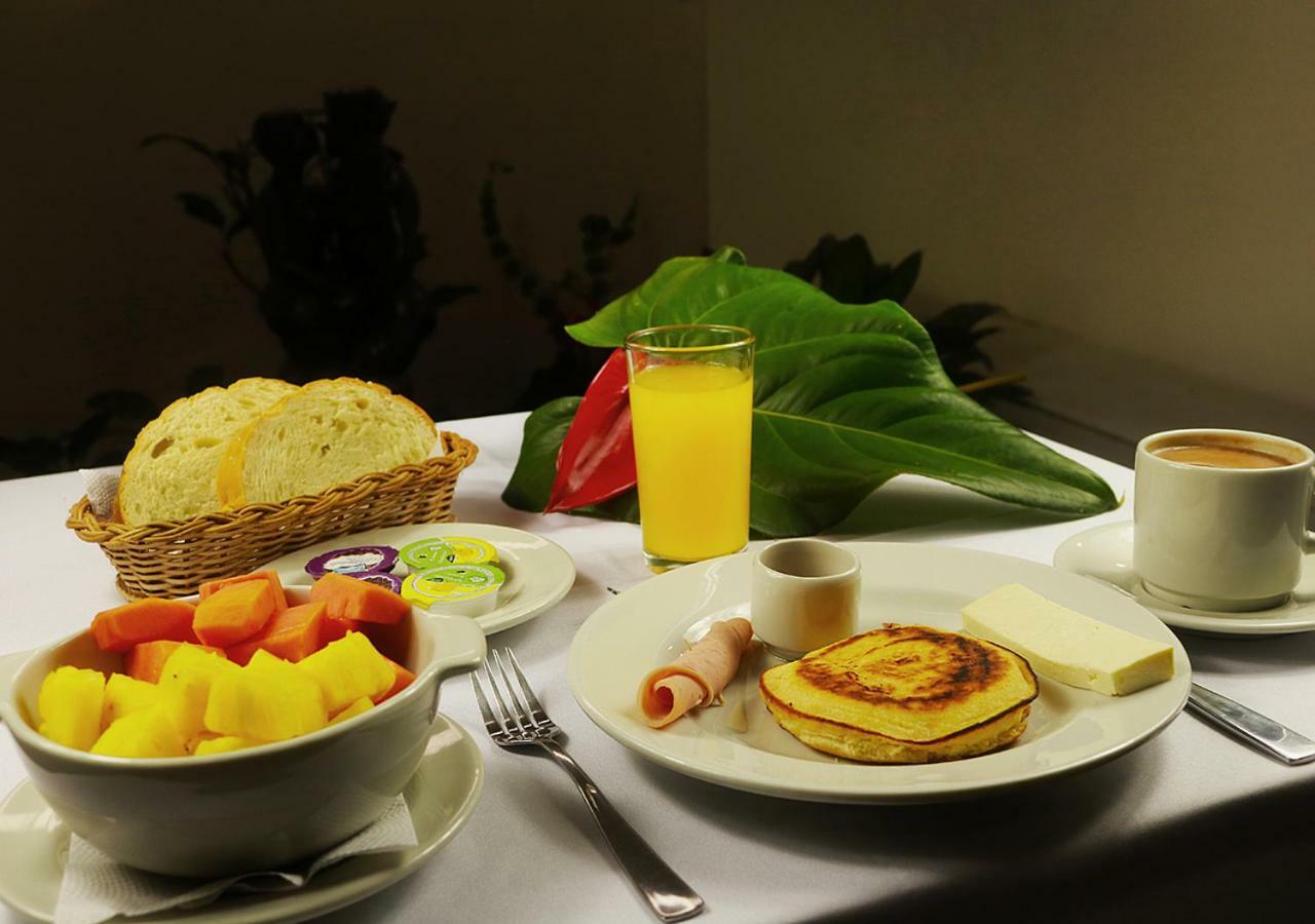 Hotel Portal Del Norte อาร์เมเนีย ภายนอก รูปภาพ
